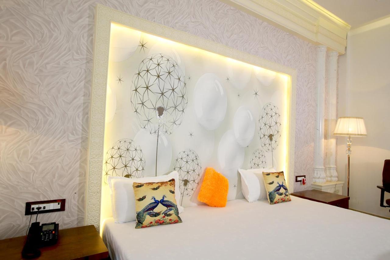 Maharaja The Royal Resort Thane Exterior foto
