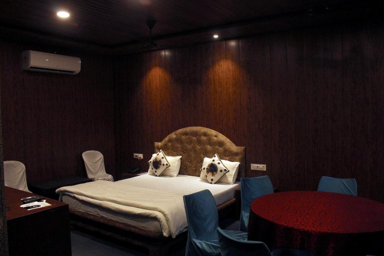 Maharaja The Royal Resort Thane Exterior foto
